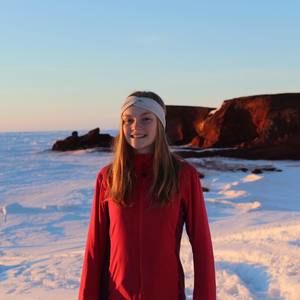 Meet your Posher, Lyvia